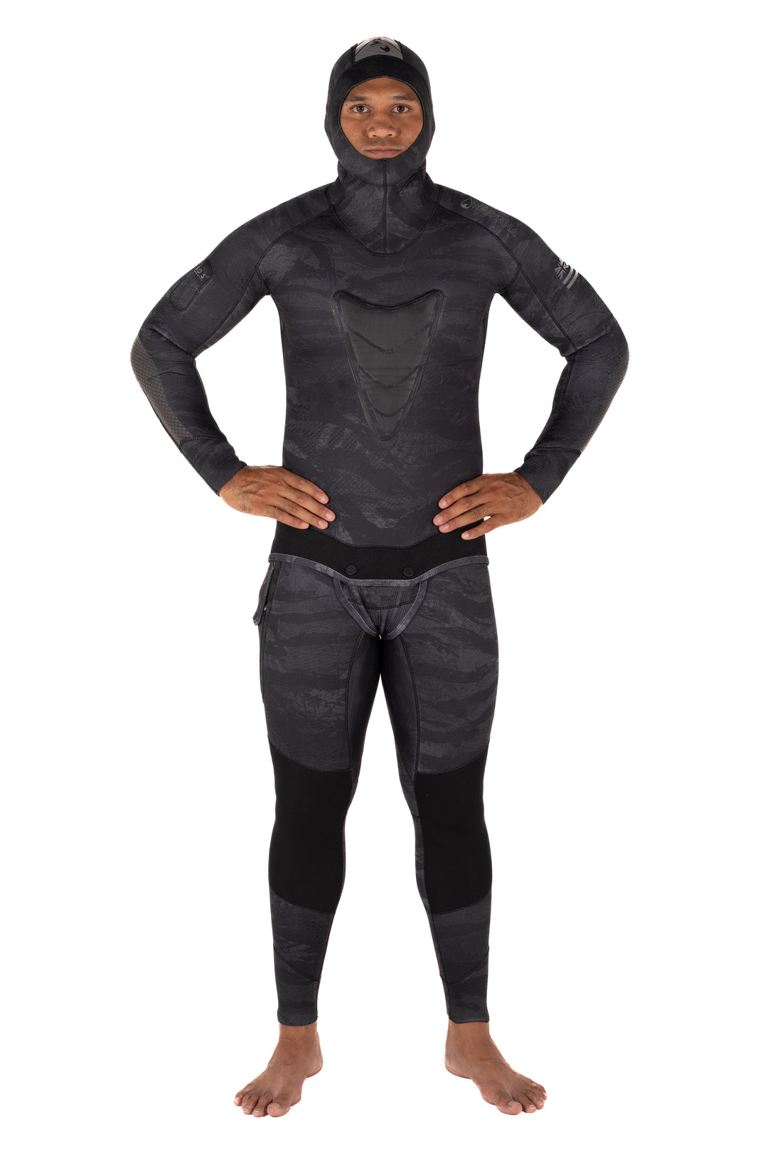 Male model wearing the Waihana Men&