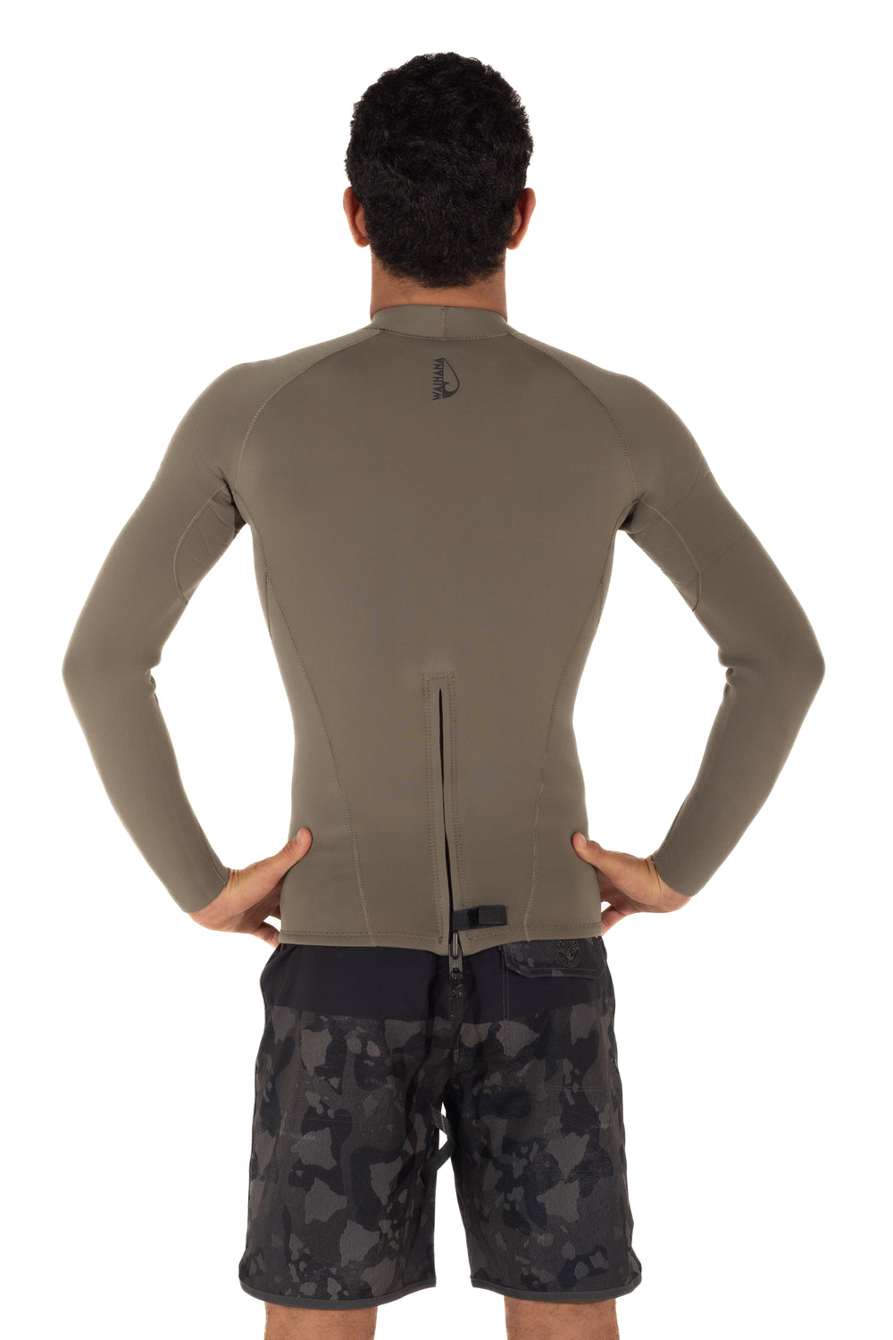 Back view of a male model wearing the Waihana Men's Ranger Green rear-zip surf top, showing the center back zipper and Waihana logo, paired with camo board shorts.