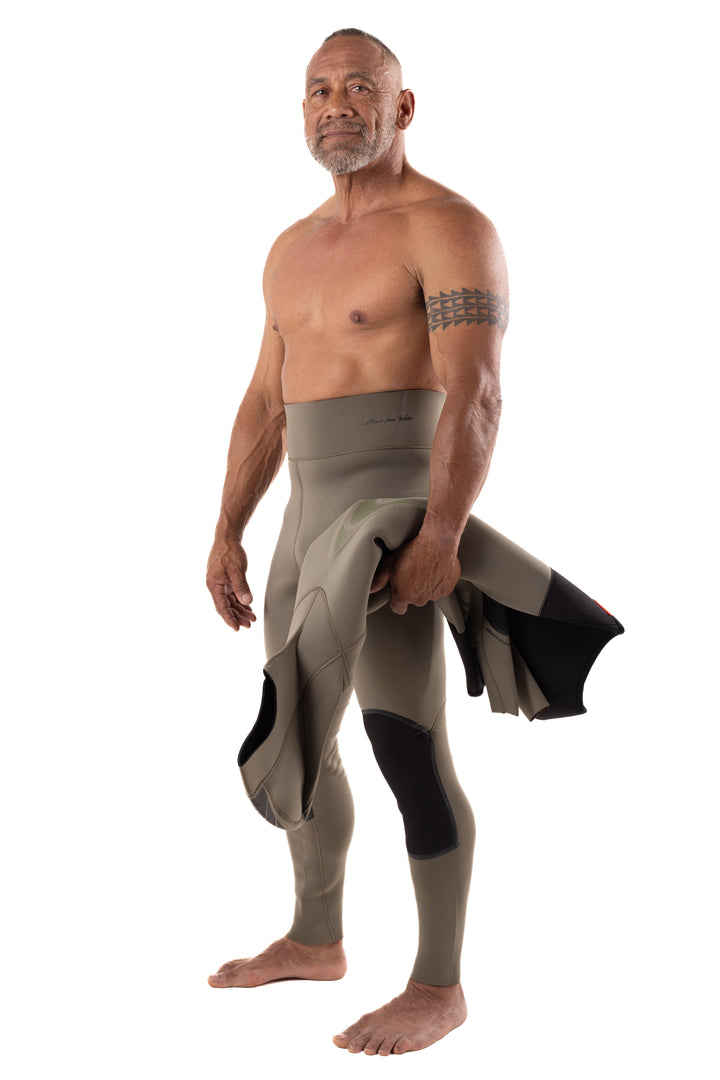 Male model wearing Waihana Men&