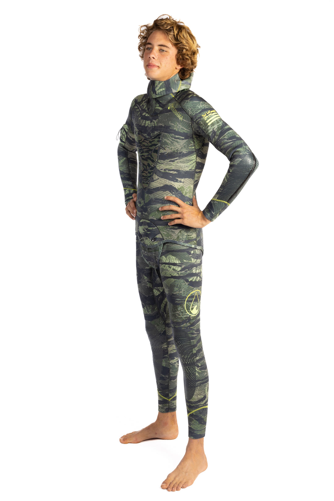 Diver wearing Men&