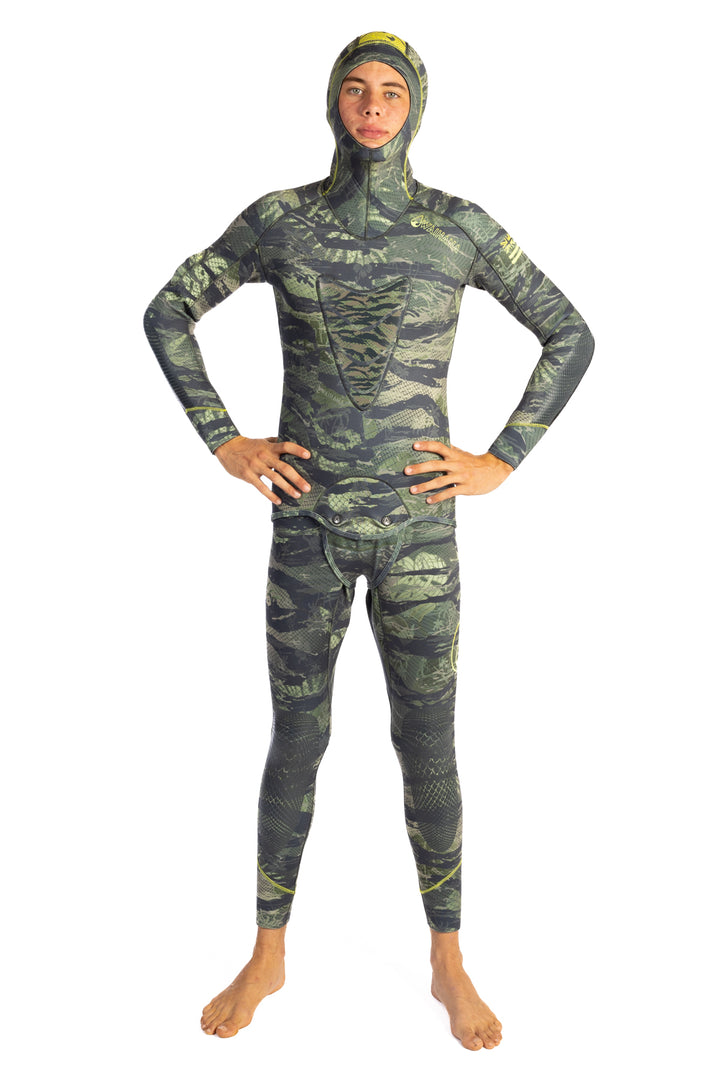 Diver in Tropicam 7.5mm wetsuit showing hooded jacket fit